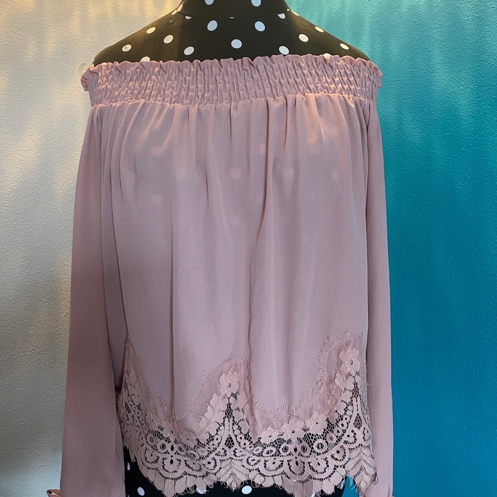 Francesca Blush lace & bows off the shoulder